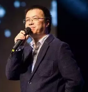 邱兵：轻易关报纸是不合理的