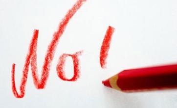摊上大事了！一篇“用爸社保卡给妈买药”的稿子为啥评论超过8万条？
