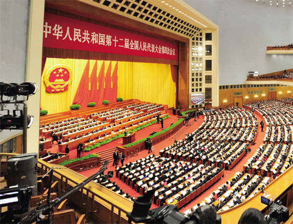 【两会观察】政府工作报告未提这些，传递了什么信号？
