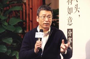 白岩松：现在媒体都不种地了，全是炒菜的，粮食在哪儿？