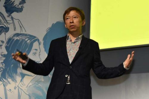 张朝阳戛纳演讲秀英文：人类高频社交时代到来
