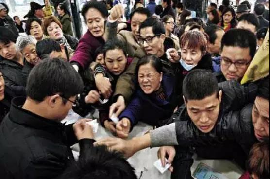 温故2007：十年前，成都楼市和现在一样疯狂，但尚存一丝人性和敬畏
