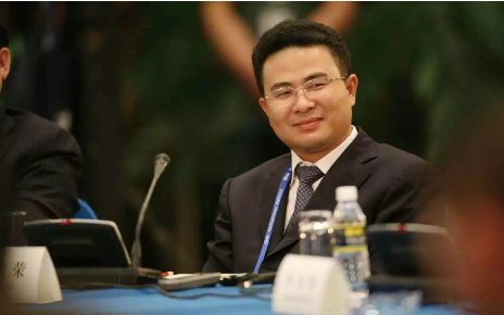 10年前当过国产手机的老大，现在老板惹上了大麻烦