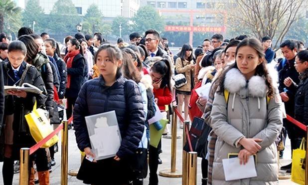 传媒大学艺考，文化素养测试筛掉一半人