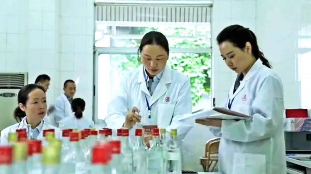川企冲刺千亿产值背后：谁在制造传奇
