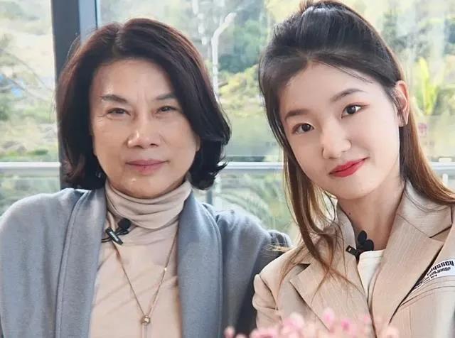 董明珠的美女秘书，真实身份曝光！被李国庆猜中了