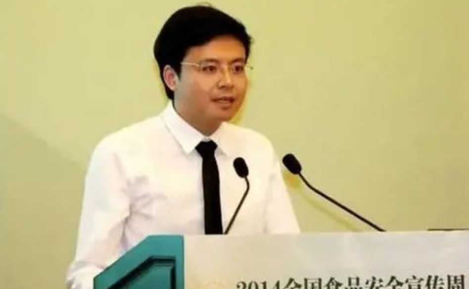 传百度新任公关负责人定了！曾是冰点特稿部记者，因地沟油报道轰动全国