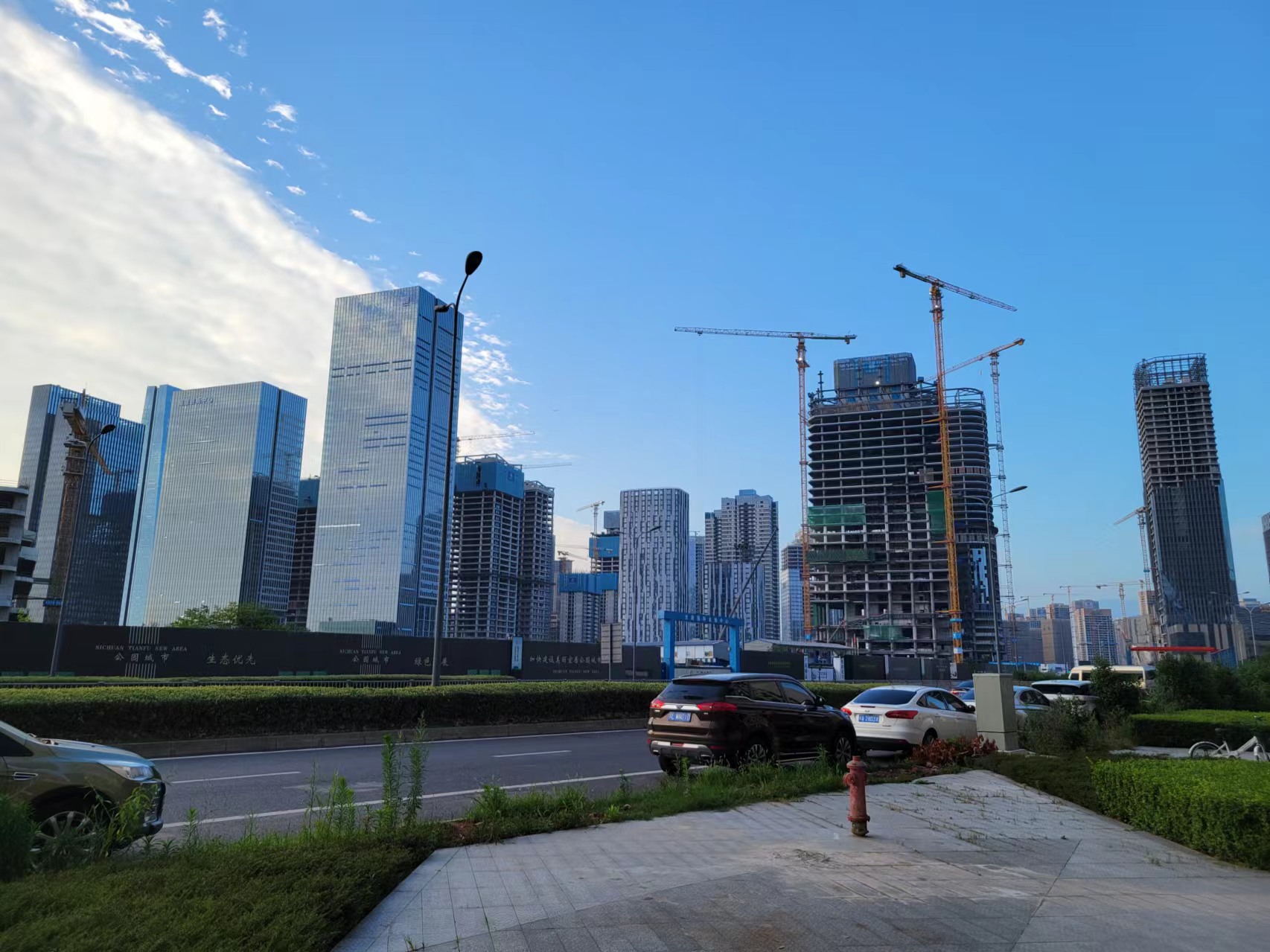 血洗房企业绩榜的，竟然是养鸡和卖空调的 