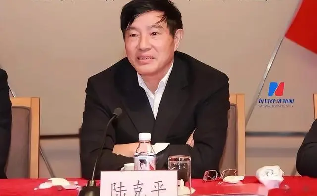 80岁江苏富豪，被判三年，还被没收2.3亿元！四年前身家110亿元，如今公司股权也保不住了