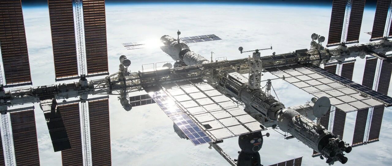 中国光伏设备出海迎契机，小摩：传统优势从地面延伸至太空