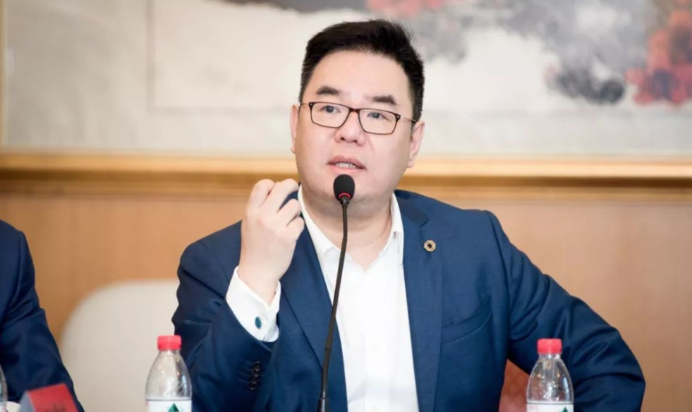 非吸诈骗200多亿，收割6800多名富豪，前广州首富张劲终于栽了
