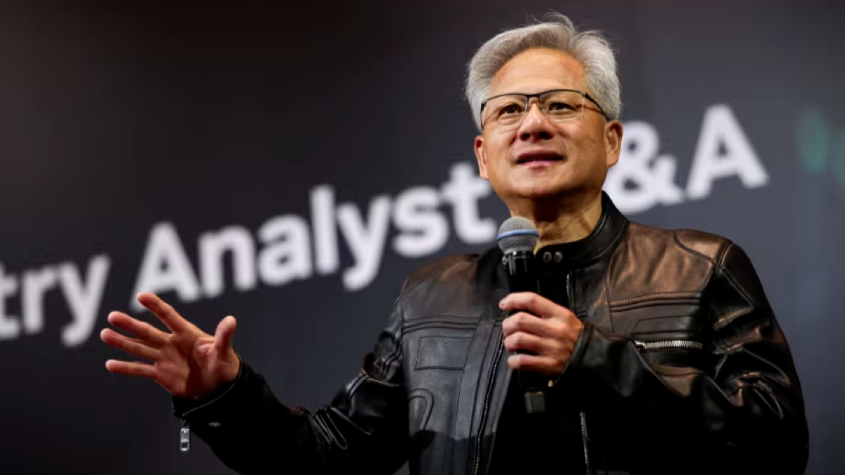 黄仁勋语惊四座：AI赚钱拐点已至！计算驱动营收，推理就是收入