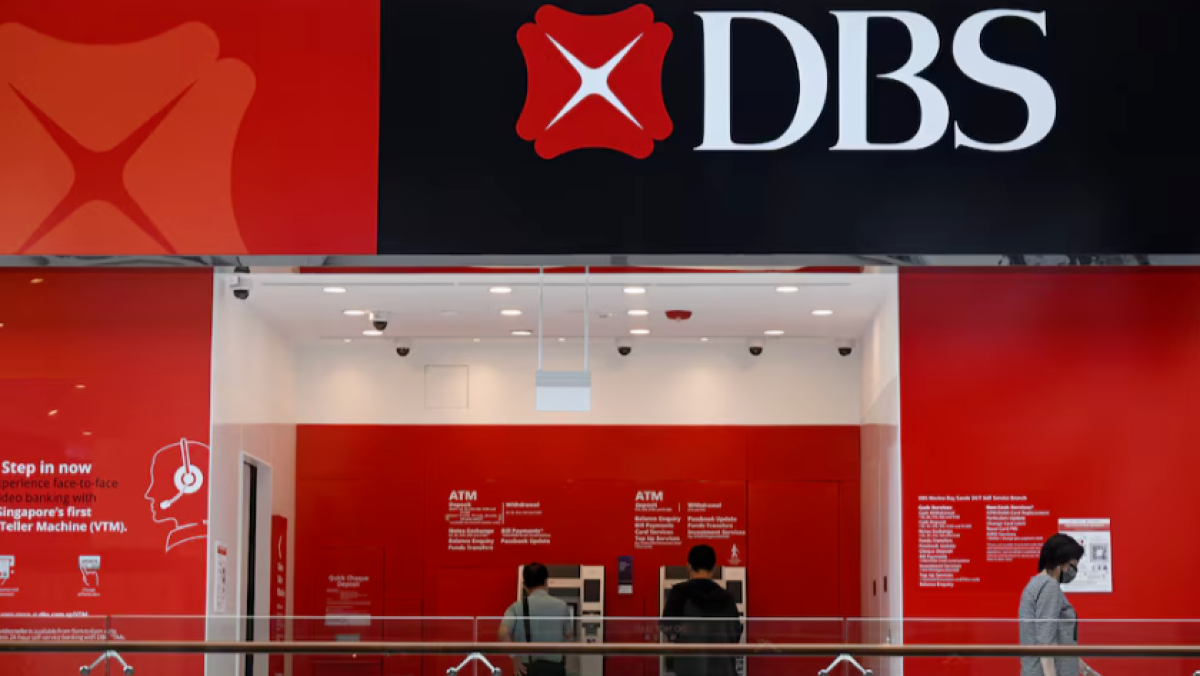 香港监管风暴余波未了！传星展银行女固收VP被证监会停牌，与国君涉事人是夫妻