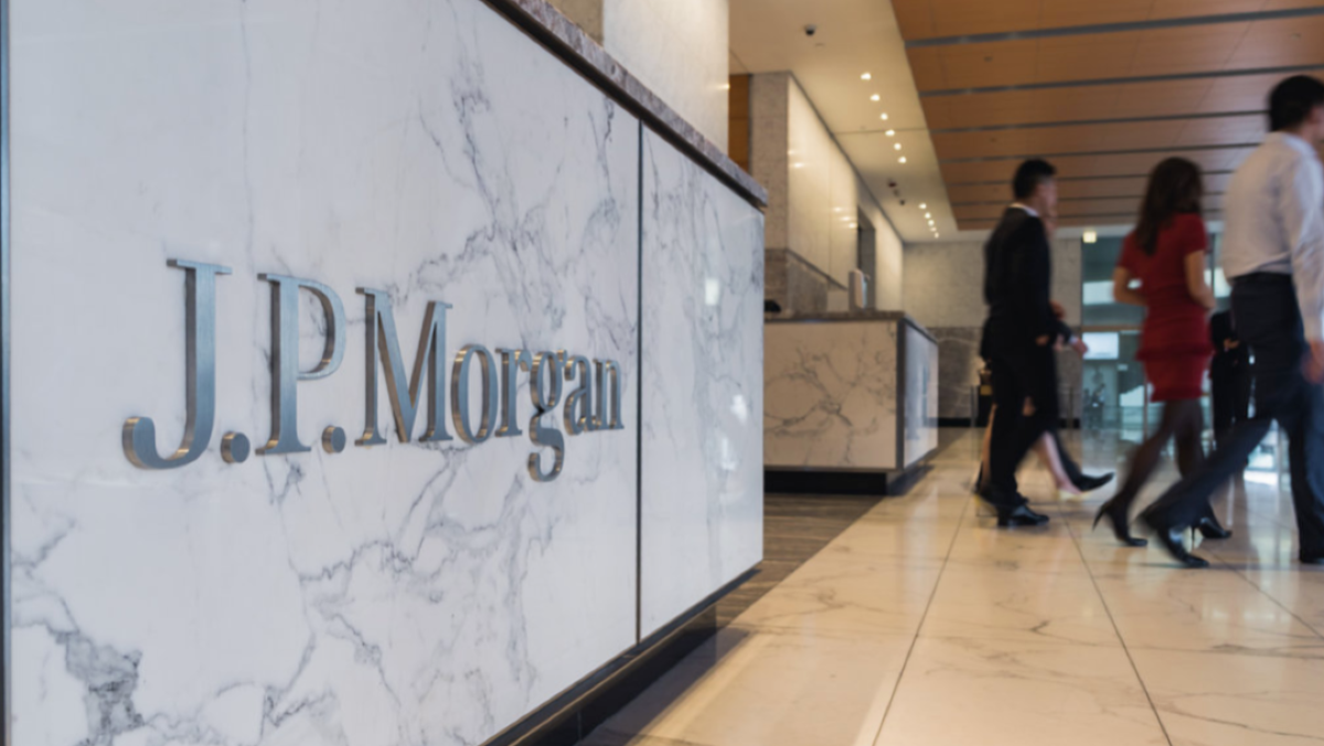 小摩挖走高盛19年投行老将，强化中国投行业务