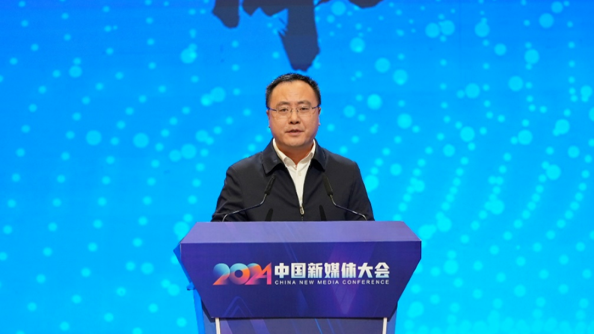 从宣传系统重回老东家，方小虎履新川报集团“一把手”