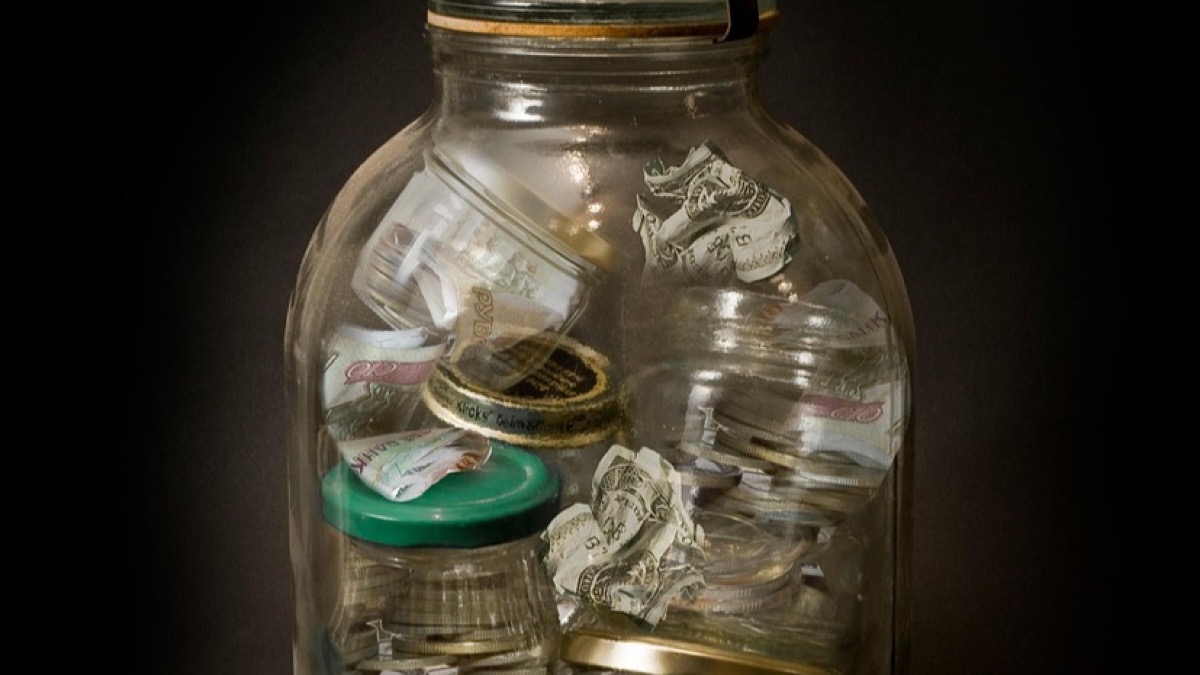 14项违规被罚没逾575万元！建设银行信用卡中心遭上海金融监管局重罚