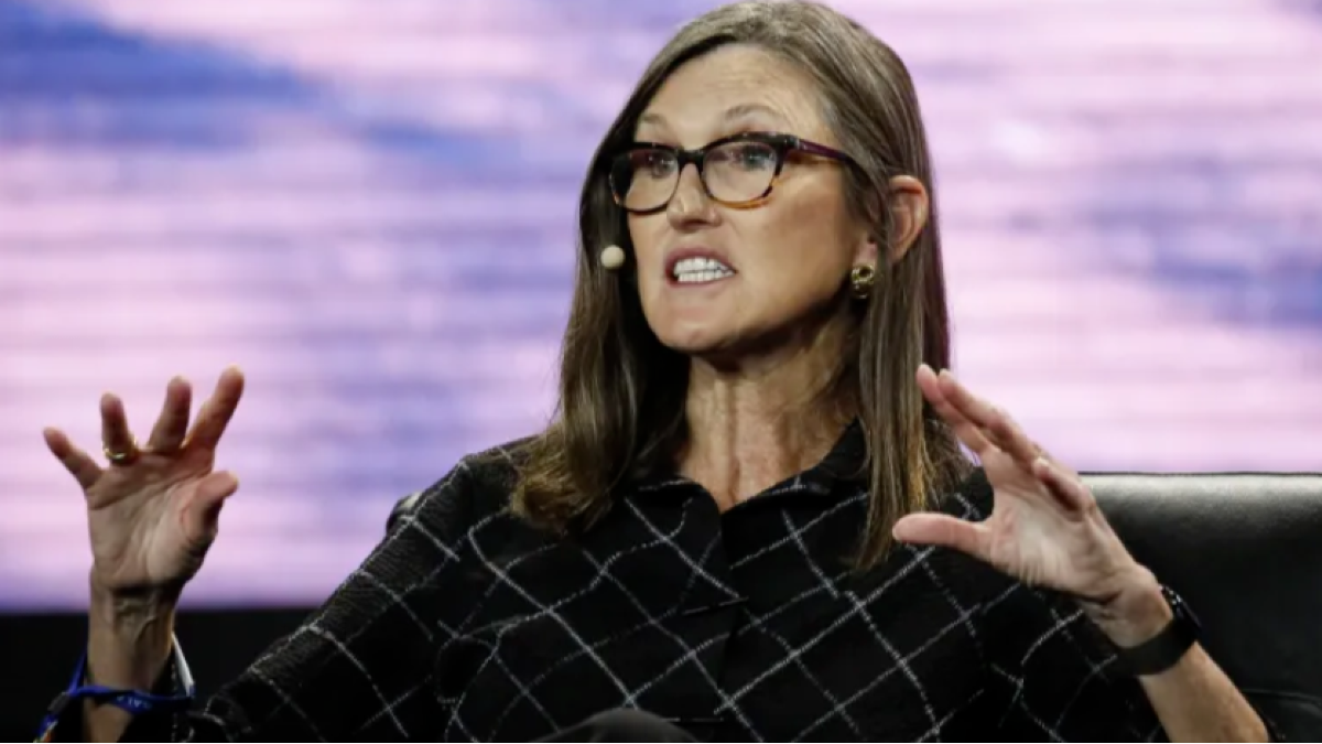 SpaceX IPO正式启动！“散户直通车”上市仅四天狂飙15倍