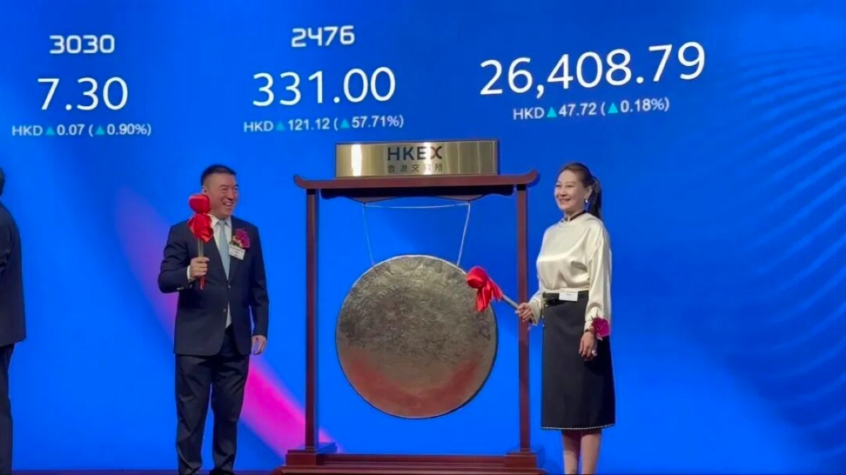 黄仁勋都要请他吃饭！刚刚，惠州首富拿下港股最大IPO