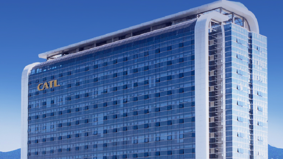 宁德时代大涨超90%，引爆百亿减持！H股基石投资者高位套现，A股大股东也要“跑路”