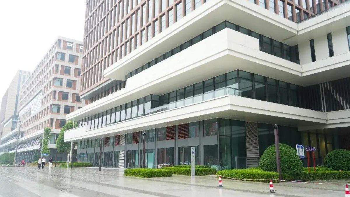 黄峥4.8亿买香港别墅，“万年租客”拼多多，终于买楼了