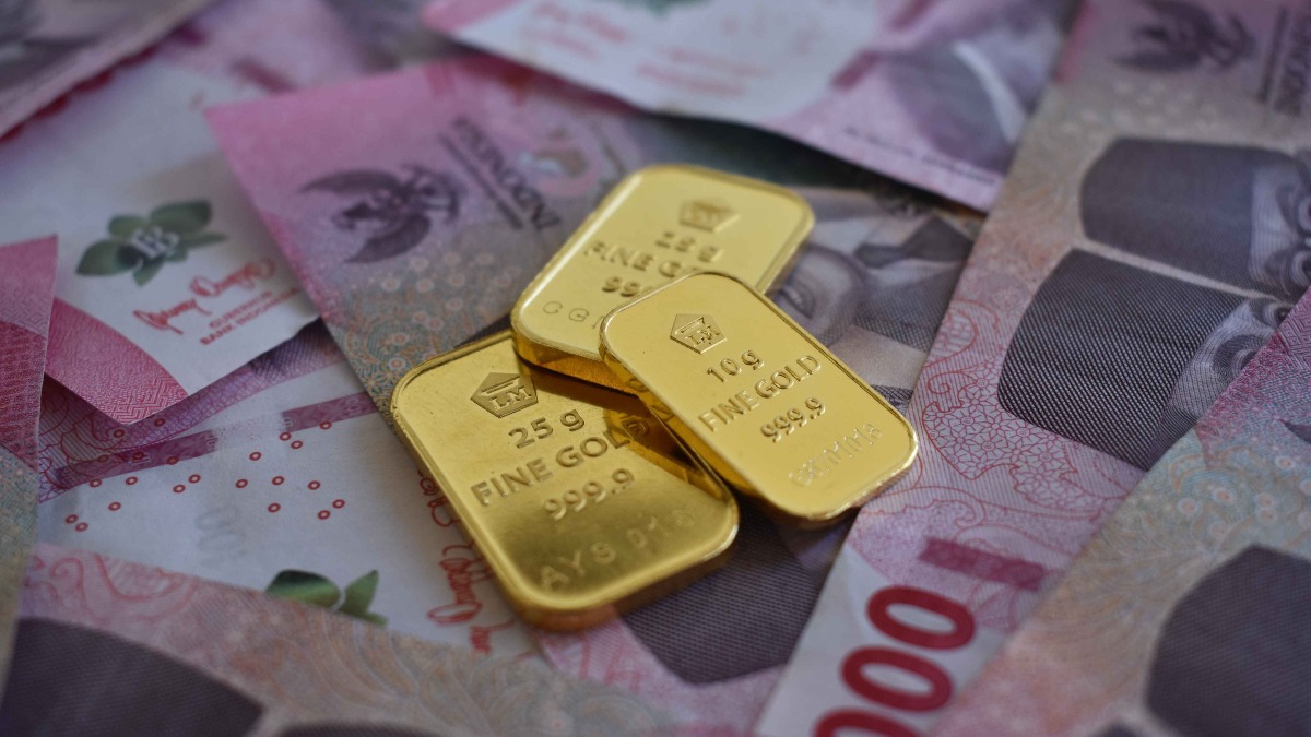 金价飙到1300一克，老牌金店却“跑路”了？
