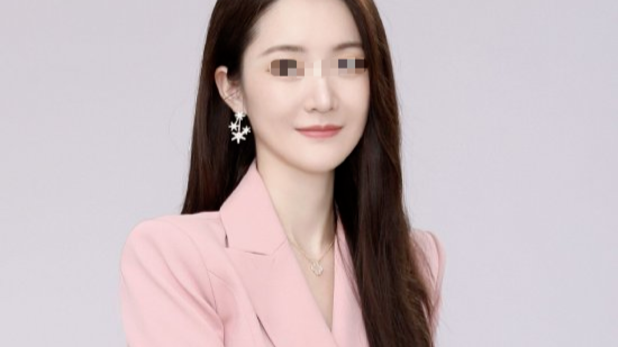 32岁当副总35岁再当董秘！酷似迪丽热巴的董秘，不止美丽这么简单