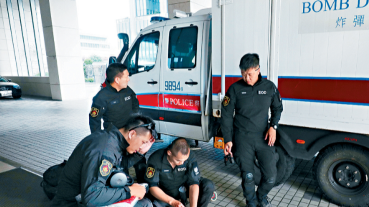 香港老牌媒体收到白色粉末恐吓信，员工遭威胁！24岁“陈奕迅”被警方逮捕