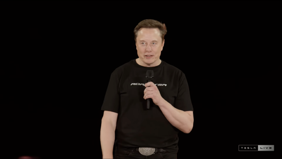 马斯克卷的不是参数，是人类从未实现过的可能性